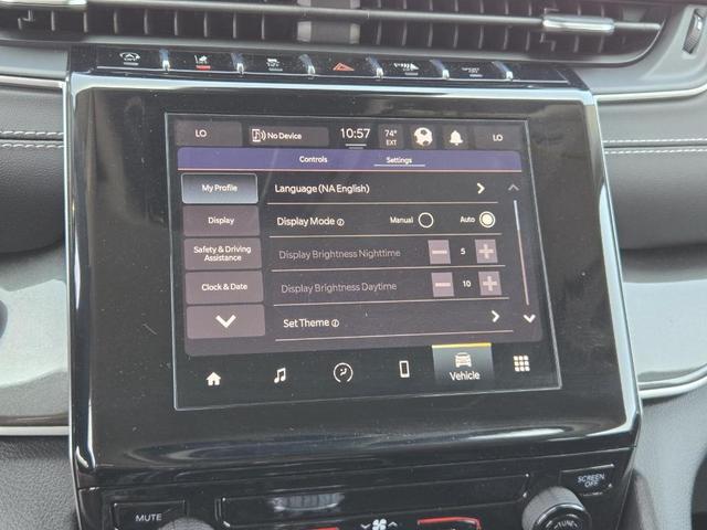Photo of 2023 Diamond Black Jeep Grand Cherokee L