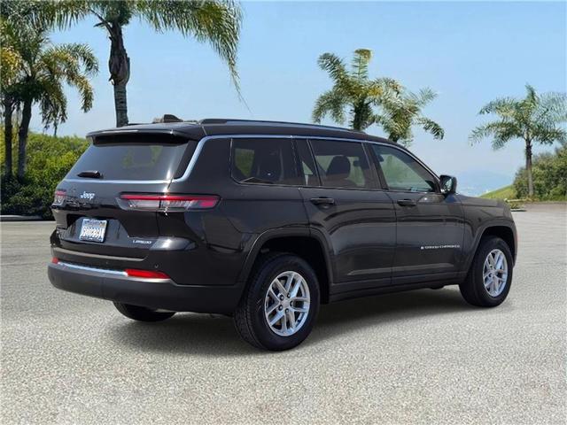 Photo of 2023 Diamond Black Jeep Grand Cherokee L