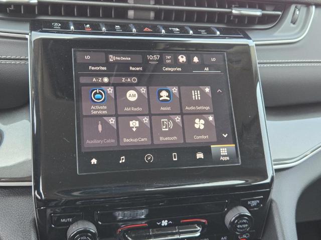 Photo of 2023 Diamond Black Jeep Grand Cherokee L