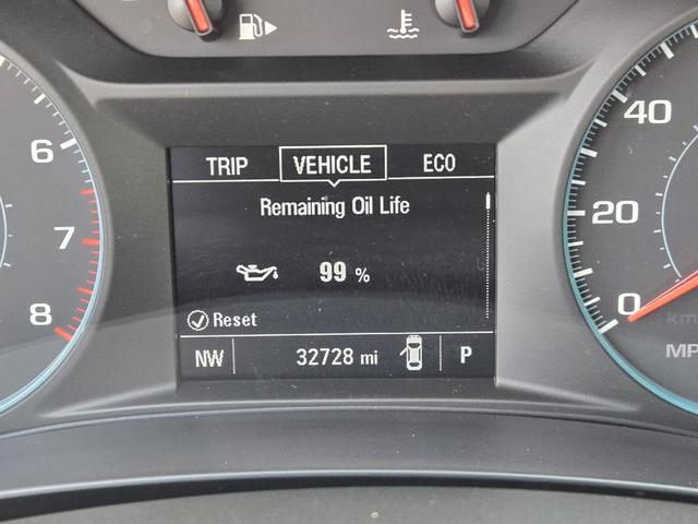 Photo of 2021 Silver Ice Metallic Chevrolet Malibu