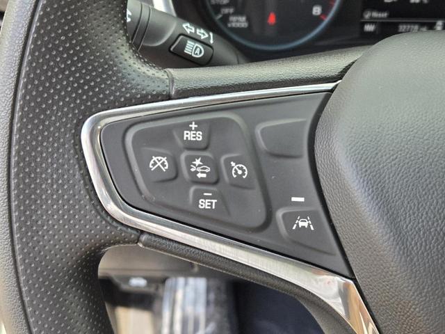 Photo of 2021 Silver Ice Metallic Chevrolet Malibu