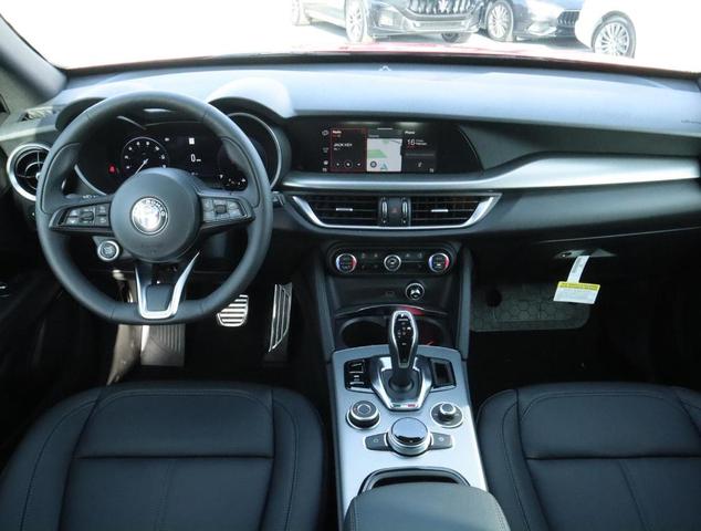 Photo of 2024 Rosso Alfa Romeo Stelvio