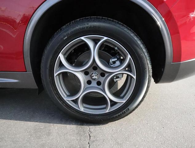 Photo of 2024 Rosso Alfa Romeo Stelvio