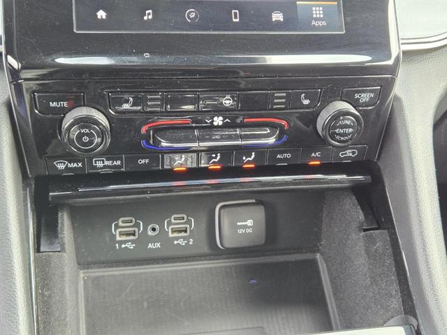 Photo of 2021 Diamond Black Jeep Grand Cherokee L