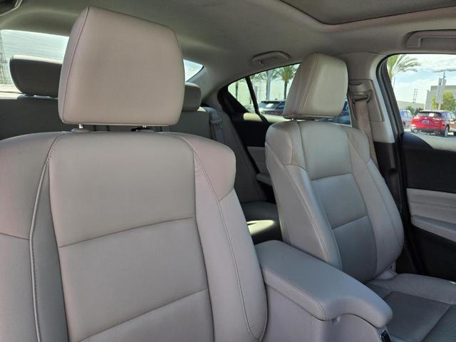 Photo of 2017 Catalina Blue Pearl Acura ILX