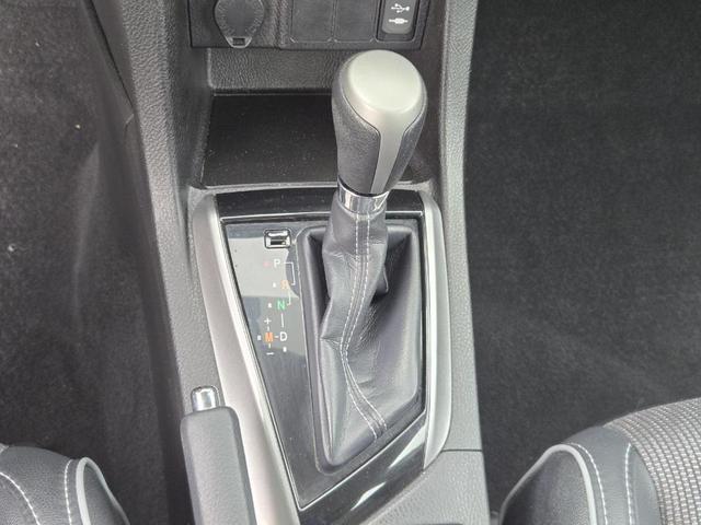 Photo of 2016 Silver Toyota Corolla