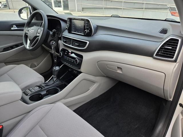 Photo of 2020 Winter White Hyundai TUCSON