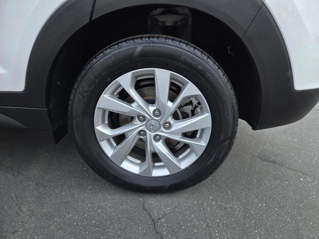 Photo of 2020 Winter White Hyundai TUCSON