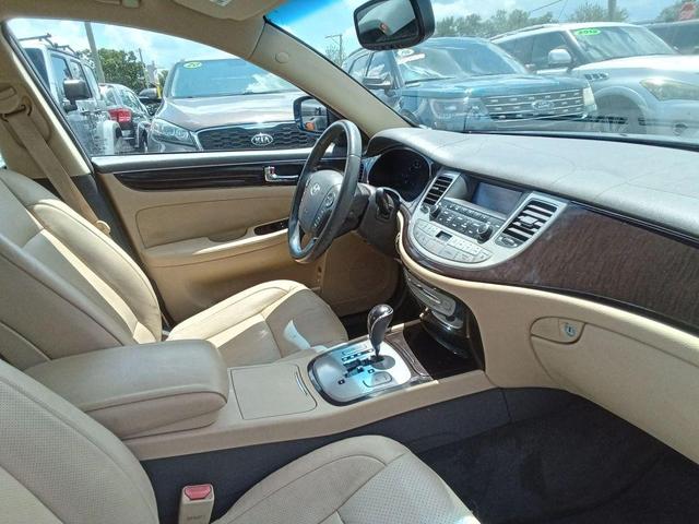 Photo of 2010 Blue Hyundai Genesis