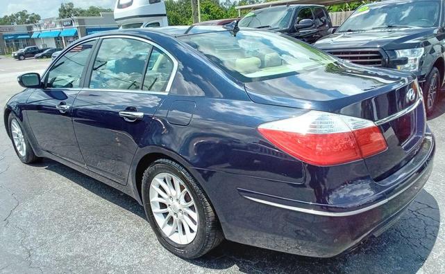 Photo of 2010 Blue Hyundai Genesis