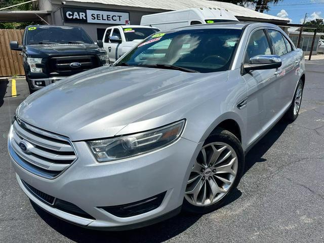 2015 Ford Taurus