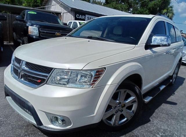 Photo of 2013 White Dodge Journey