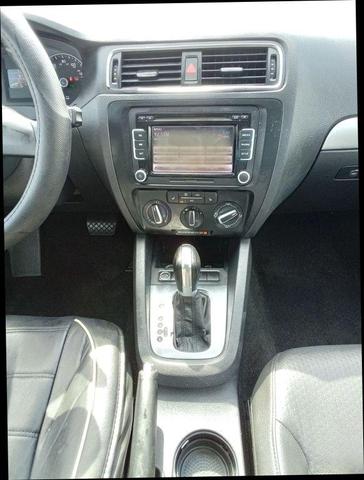 Photo of 2014 Black Uni Volkswagen Jetta