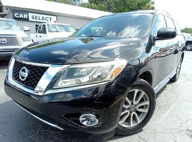 Photo of 2014 Super Black Nissan Pathfinder