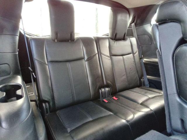 Photo of 2014 Super Black Nissan Pathfinder
