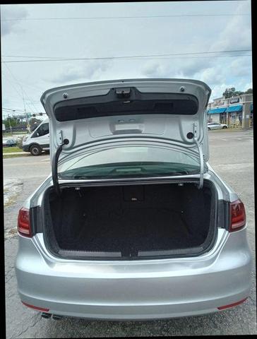 Photo of 2013 Reflex Silver Metallic Volkswagen Jetta