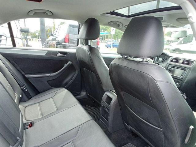 Photo of 2013 Reflex Silver Metallic Volkswagen Jetta
