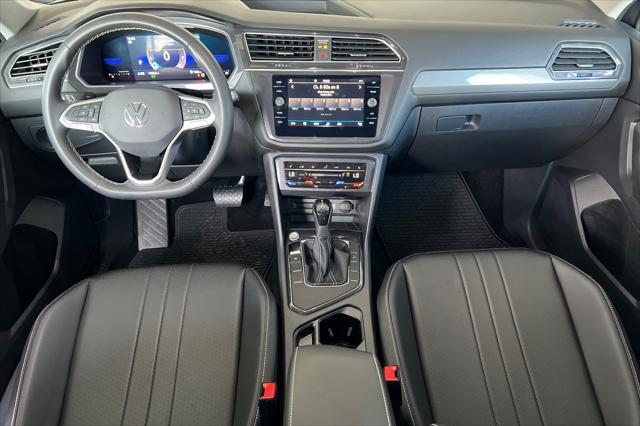 Photo of 2022 Platinum Gray Metallic Volkswagen Tiguan