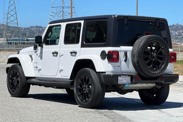 Photo of 2022 Bright White Clearcoat Jeep Wrangler Unlimited