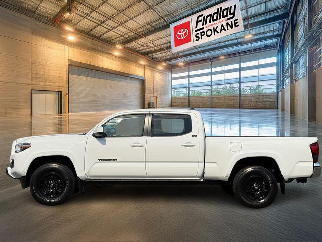 Photo of 2022 White Toyota Tacoma