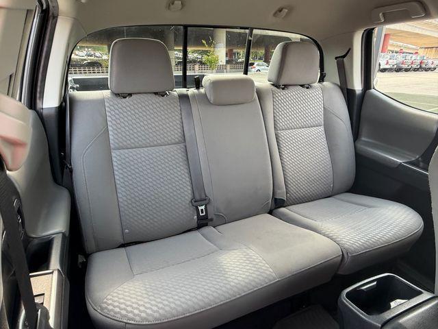 Photo of 2022 White Toyota Tacoma