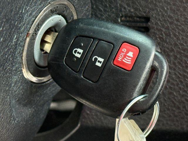 Photo of 2022 White Toyota Tacoma