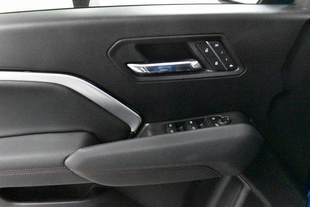 Photo of 2023 Blue Chevrolet Colorado