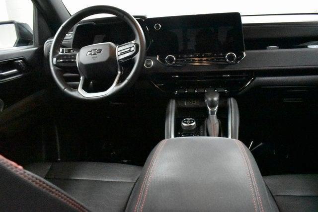 Photo of 2023 Blue Chevrolet Colorado