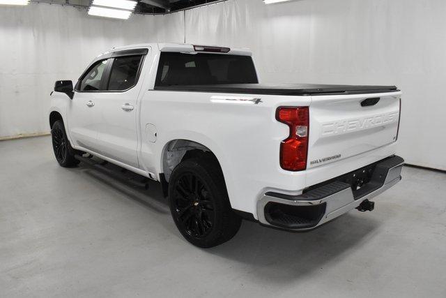 Photo of 2022 White Chevrolet Silverado 1500