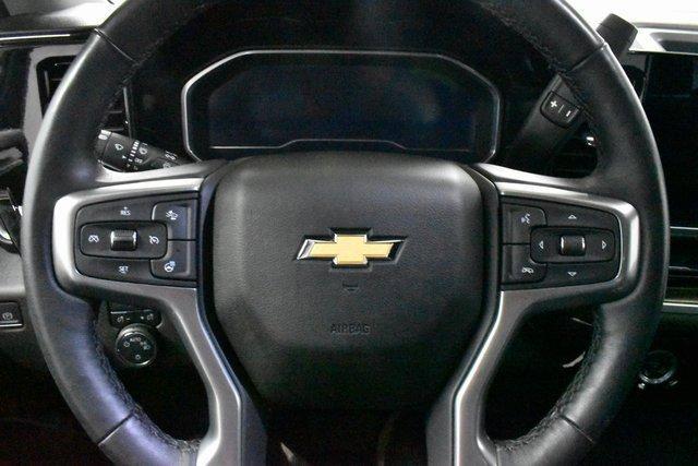 Photo of 2022 White Chevrolet Silverado 1500