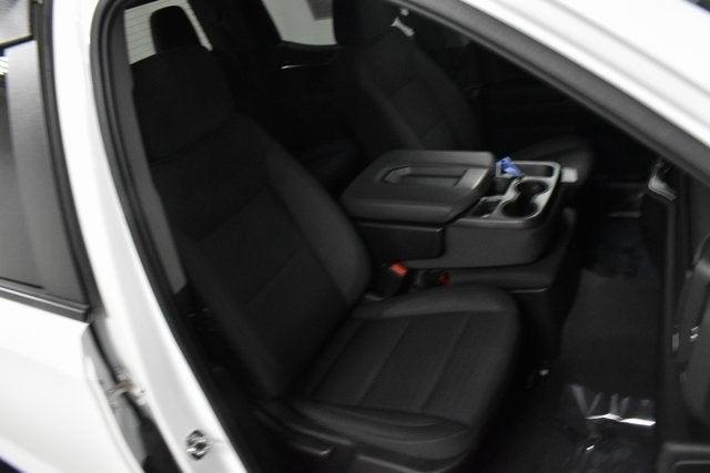 Photo of 2022 White Chevrolet Silverado 1500