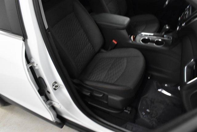 Photo of 2021 White Chevrolet Equinox