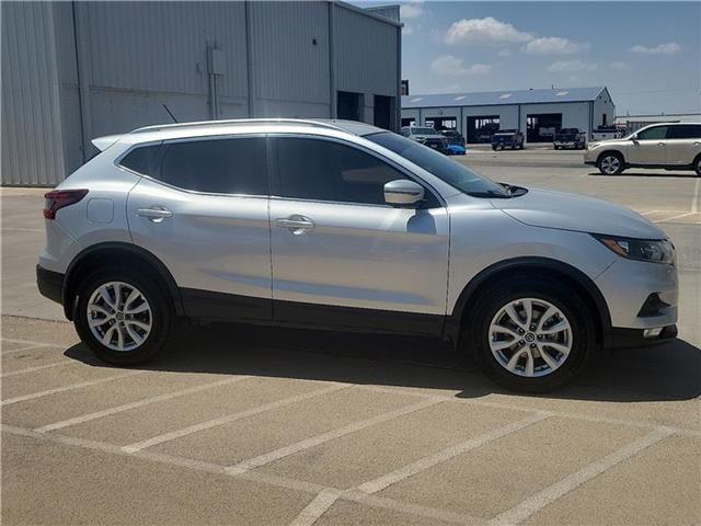 Photo of 2020 Brilliant Silver Nissan Rogue Sport