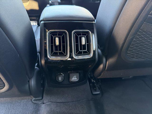 Photo of 2025 Ebony Black Kia Sorento