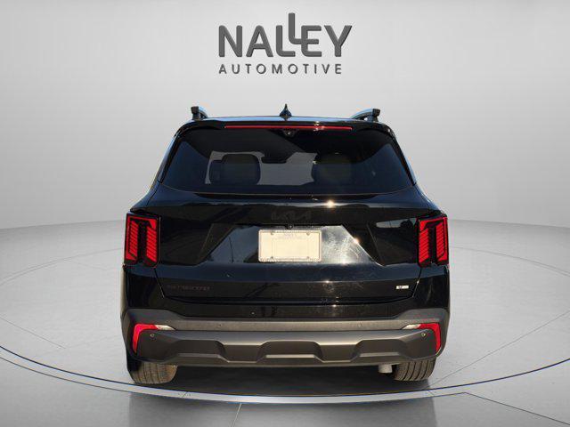 Photo of 2025 Ebony Black Kia Sorento