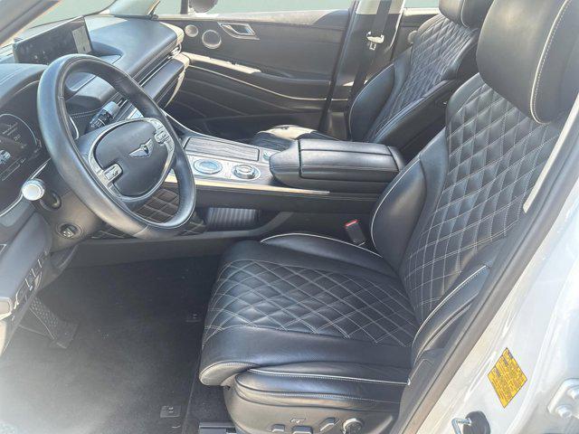 Photo of 2021 Alta White Genesis GV80