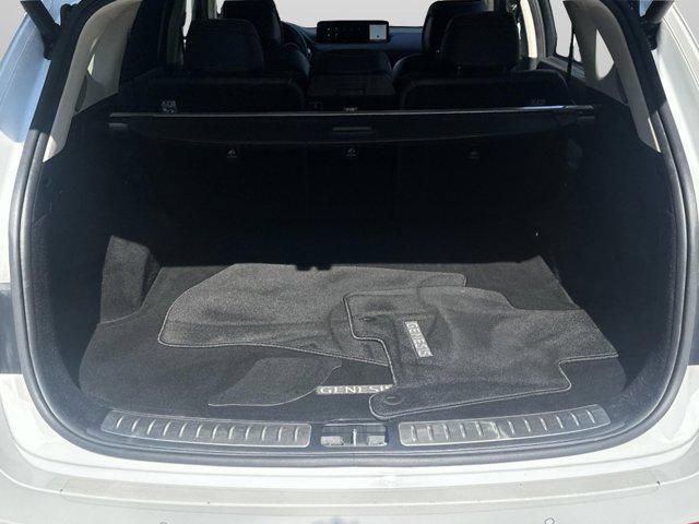 Photo of 2021 Alta White Genesis GV80