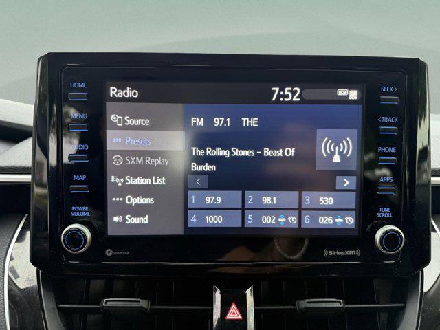 Photo of 2022 White Toyota Corolla