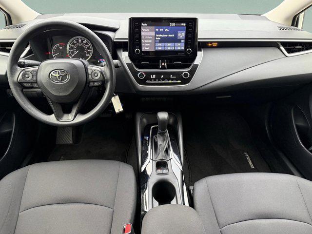 Photo of 2022 White Toyota Corolla