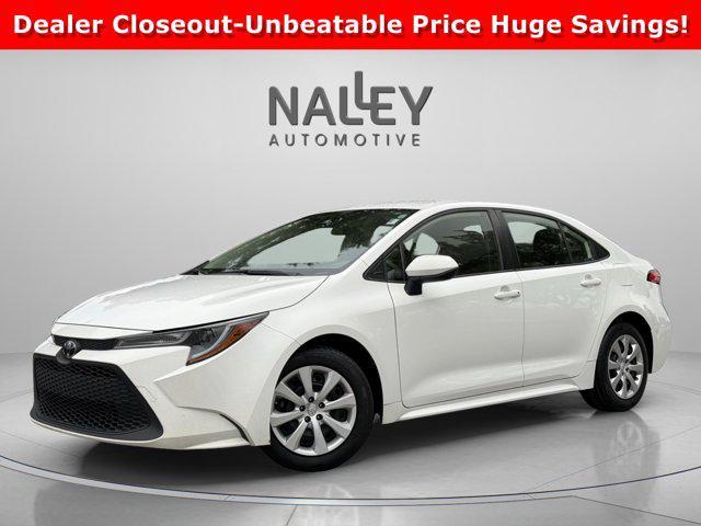 Photo of 2022 White Toyota Corolla