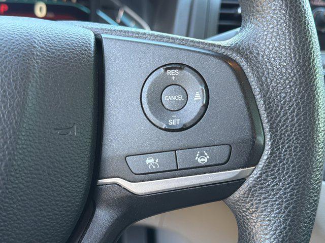 Photo of 2022 Obsidian Blue Pearl Honda Odyssey