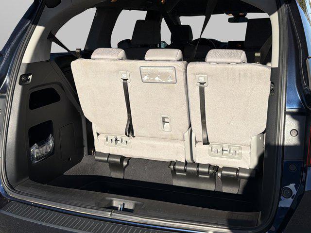 Photo of 2022 Obsidian Blue Pearl Honda Odyssey