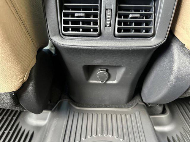 Photo of 2025 Ice Cap Toyota RAV4
