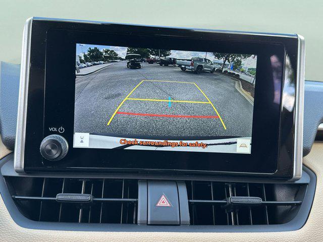 Photo of 2025 Ice Cap Toyota RAV4