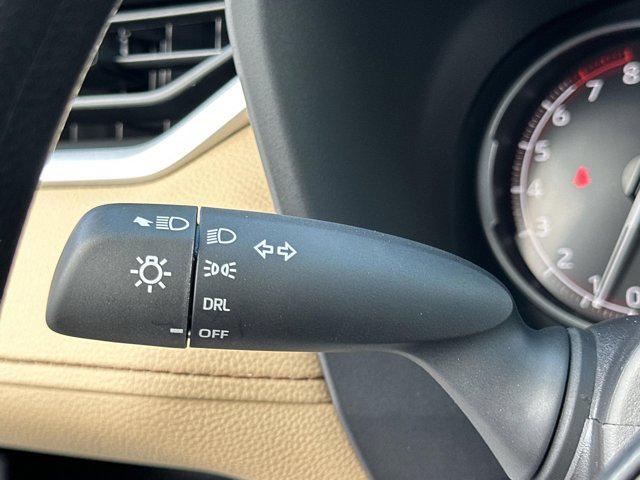 Photo of 2025 Ice Cap Toyota RAV4