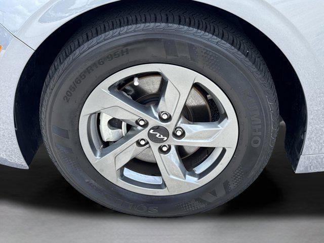 Photo of 2024 Everlasting Silver Kia K5