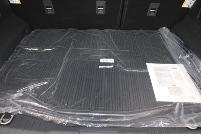 Photo of 2025 Star White Metallic Tri-Coat Ford Mustang Mach-E