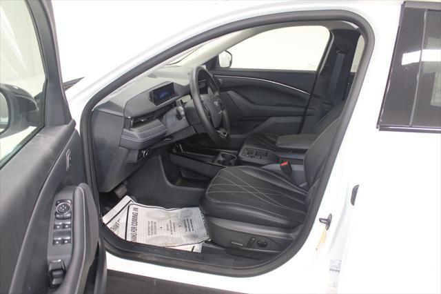 Photo of 2025 Star White Metallic Tri-Coat Ford Mustang Mach-E