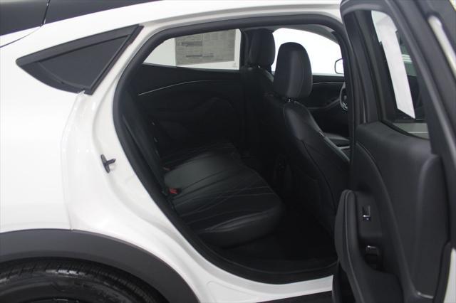 Photo of 2025 Star White Metallic Tri-Coat Ford Mustang Mach-E