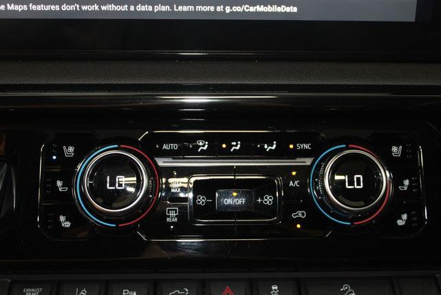 Photo of 2024 Summit White GMC Sierra 2500